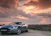 Aston Martin Vantage V8